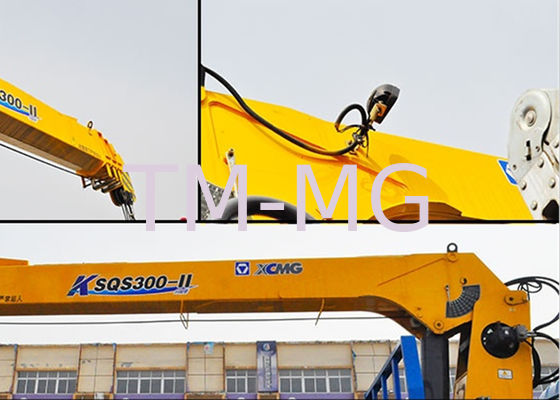 Truk Derek Kargo Teleskopik Tahan Lama 12.000 kg Mounted Crane 4250 kg